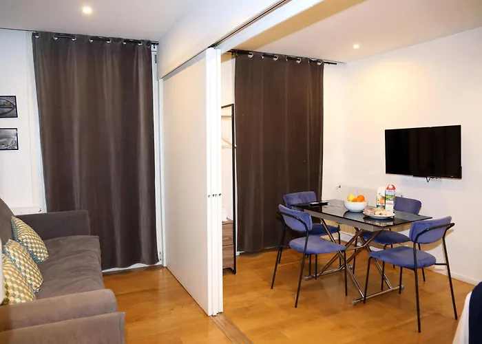 Baps Apartments